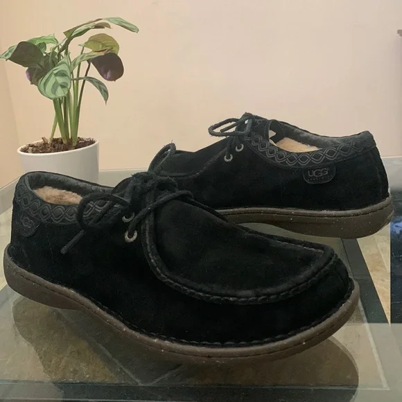 UGG | Shoes | Ugg Hermosa Moc Toe Oxford Chukka Boot | Poshmark display picture 3